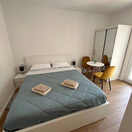 Green Oasis For Two, 30 Meters From Sea Apartman Zára Kültér fotó