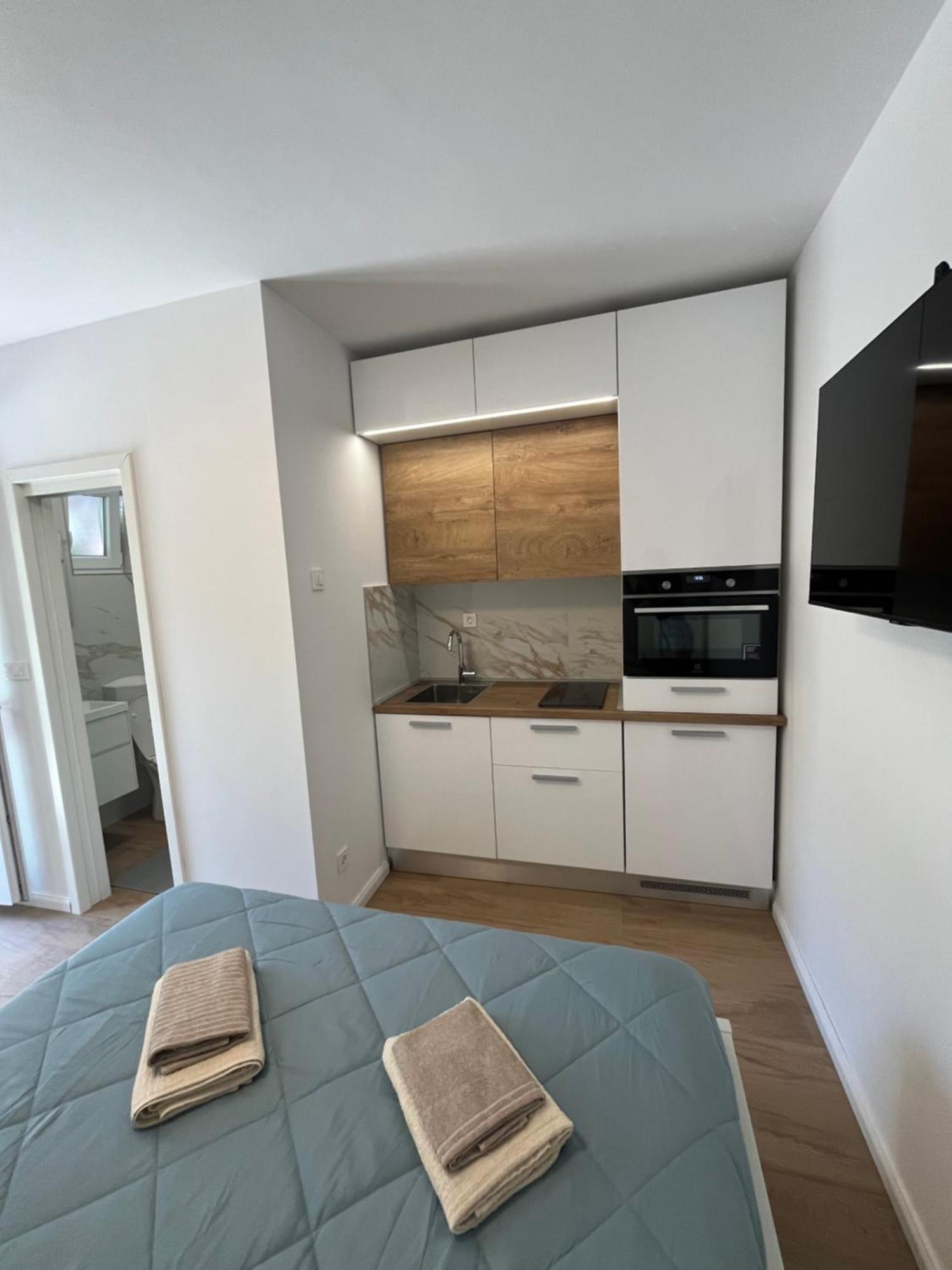 Green Oasis For Two, 30 Meters From Sea Apartman Zára Kültér fotó