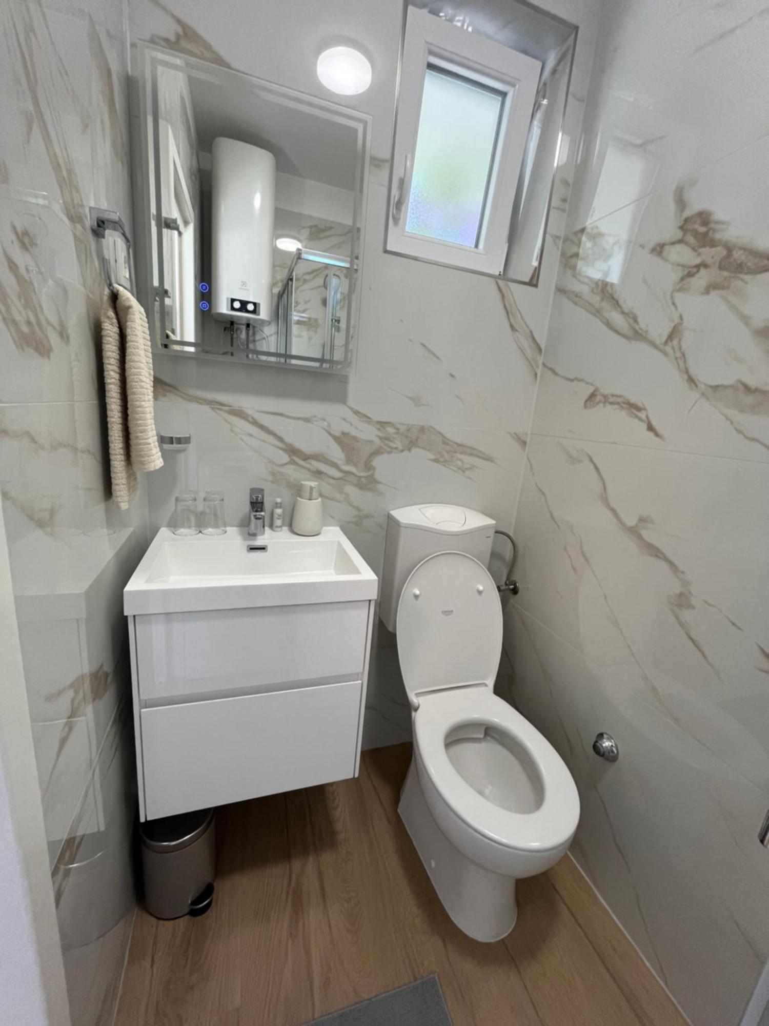 Green Oasis For Two, 30 Meters From Sea Apartman Zára Kültér fotó